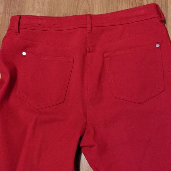 CHICO'S 0.5 So slimming red holiday pants size 6 small Christmas party love - Picture 4 of 11